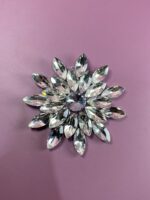 Exquisite flower-shaped brooches - Image 4