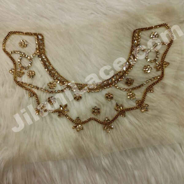 Cut-Work U style Neckline
